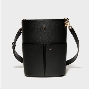 RSVP Paris Low Five in Grained Black Calfskin Shoulder / Crossbody Bag